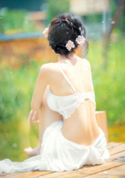 小男生光着屁股被打屁股_1080P电影全集观看