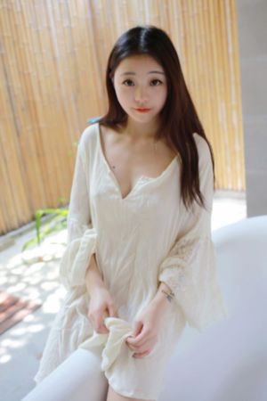 亚洲综合套图_DVD免费观看