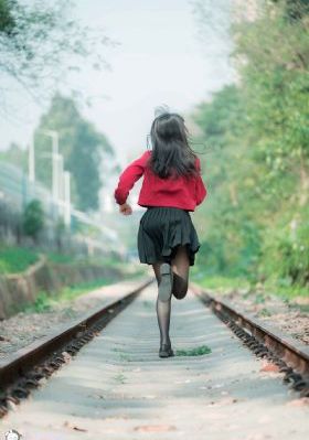 女同理伦片在线观看禁男之园_1080P迅雷电影在线