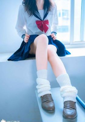 韩国美女自摸直播间_4K免费播放