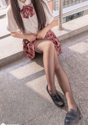 太大了呜呜呜肚子顶出形状了_1080电影在线看