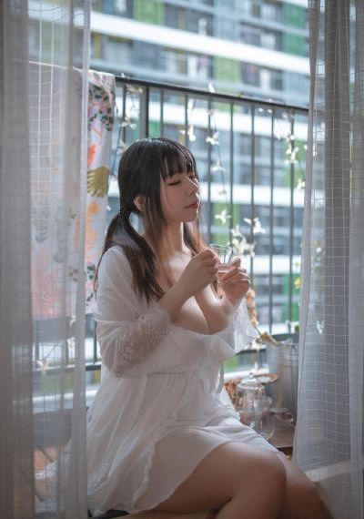 丝袜美腿人妻一区二区三区_高清完整版免费全集免费观看