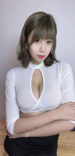 巨胸狂喷奶水视频www网站免费_HD迅雷电影在线